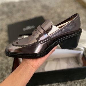Women’s Coach pump shoes